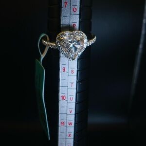 Heart-Cut moissanite Ring in Silver - Elegant Women's Jewelry
